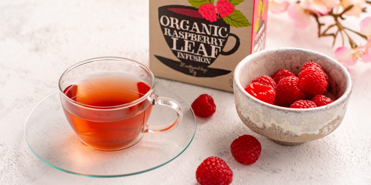 Organic raspberry tea infusion